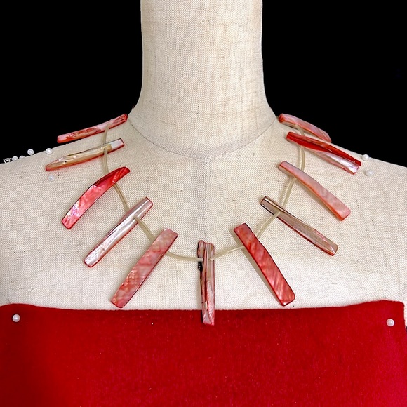 Handmade Jewelry - 🖤Vtg MOP necklace